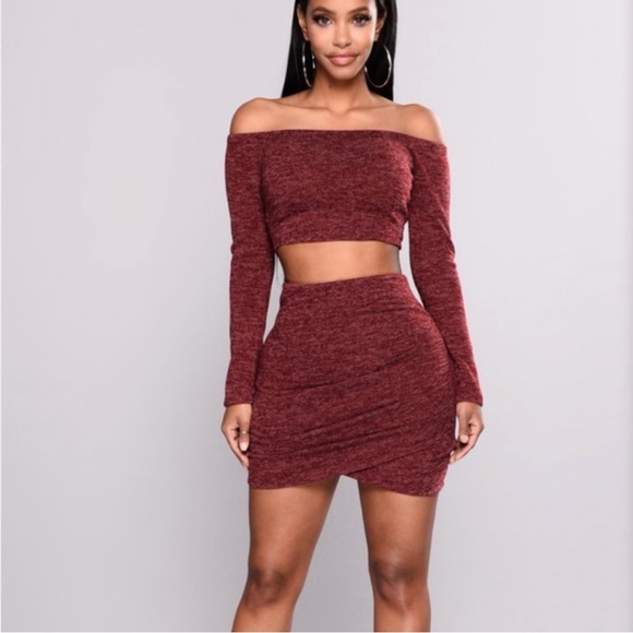 Fashion Nova Dresses & Skirts - FASHION NOVA 2 Piece Set Heathered Red Mini Skirt Set Strapless Long Sleeve Top
